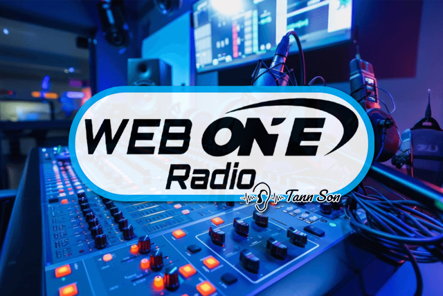 Web One Radio Logo with Background